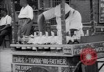 Standbild Snow Ball Warenkorb New York United States USA, 1939, aus Sekunde 23 historischem Filmmaterial Videoclip 65675035844