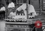 Standbild Snow Ball Warenkorb New York United States USA, 1939, aus Sekunde 32 historischem Filmmaterial Videoclip 65675035844