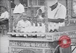 Standbild Snow Ball Warenkorb New York United States USA, 1939, aus Sekunde 35 historischem Filmmaterial Videoclip 65675035844