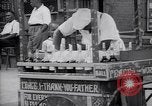 Standbild Snow Ball Warenkorb New York United States USA, 1939, aus Sekunde 39 historischem Filmmaterial Videoclip 65675035844