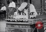 Standbild Snow Ball Warenkorb New York United States USA, 1939, aus Sekunde 44 historischem Filmmaterial Videoclip 65675035844