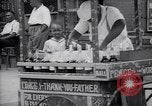 Standbild Snow Ball Warenkorb New York United States USA, 1939, aus Sekunde 46 historischem Filmmaterial Videoclip 65675035844