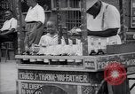 Standbild Snow Ball Warenkorb New York United States USA, 1939, aus Sekunde 48 historischem Filmmaterial Videoclip 65675035844