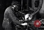 Standbild Die Wissenschaftler arbeiten an Uran Oak Ridge Tennessee, 1946, aus Sekunde 13 historischem Filmmaterial Videoclip 65675035851