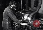 Standbild Die Wissenschaftler arbeiten an Uran Oak Ridge Tennessee, 1946, aus Sekunde 19 historischem Filmmaterial Videoclip 65675035851