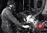 Standbild Die Wissenschaftler arbeiten an Uran Oak Ridge Tennessee, 1946, aus Sekunde 23 historischem Filmmaterial Videoclip 65675035851