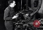 Standbild Die Wissenschaftler arbeiten an Uran Oak Ridge Tennessee, 1946, aus Sekunde 30 historischem Filmmaterial Videoclip 65675035851