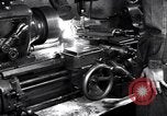 Standbild Die Wissenschaftler arbeiten an Uran Oak Ridge Tennessee, 1946, aus Sekunde 43 historischem Filmmaterial Videoclip 65675035851