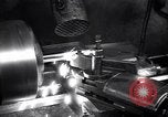 Standbild Die Wissenschaftler arbeiten an Uran Oak Ridge Tennessee, 1946, aus Sekunde 59 historischem Filmmaterial Videoclip 65675035851