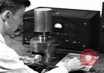Standbild Techniker und Ausrüstung Oak Ridge Tennessee, 1946, aus Sekunde 4 historischem Filmmaterial Videoclip 65675035853