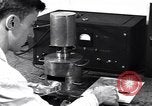 Standbild Techniker und Ausrüstung Oak Ridge Tennessee, 1946, aus Sekunde 5 historischem Filmmaterial Videoclip 65675035853