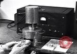 Standbild Techniker und Ausrüstung Oak Ridge Tennessee, 1946, aus Sekunde 7 historischem Filmmaterial Videoclip 65675035853