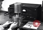 Standbild Techniker und Ausrüstung Oak Ridge Tennessee, 1946, aus Sekunde 8 historischem Filmmaterial Videoclip 65675035853