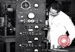 Standbild Techniker und Ausrüstung Oak Ridge Tennessee, 1946, aus Sekunde 31 historischem Filmmaterial Videoclip 65675035853