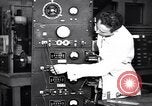Standbild Techniker und Ausrüstung Oak Ridge Tennessee, 1946, aus Sekunde 32 historischem Filmmaterial Videoclip 65675035853