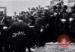 Standbild Würdenträger im Schloss von Versailles Paris Frankreich, 1919, aus Sekunde 11 historischem Filmmaterial Videoclip 65675035878