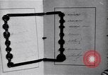 Standbild Vertrag von Versailles Unterzeichnung Paris Frankreich, 1919, aus Sekunde 13 historischem Filmmaterial Videoclip 65675035880