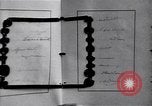Standbild Vertrag von Versailles Unterzeichnung Paris Frankreich, 1919, aus Sekunde 15 historischem Filmmaterial Videoclip 65675035880