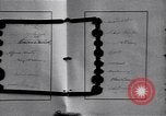 Standbild Vertrag von Versailles Unterzeichnung Paris Frankreich, 1919, aus Sekunde 17 historischem Filmmaterial Videoclip 65675035880