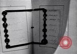 Standbild Vertrag von Versailles Unterzeichnung Paris Frankreich, 1919, aus Sekunde 24 historischem Filmmaterial Videoclip 65675035880