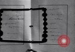 Standbild Vertrag von Versailles Unterzeichnung Paris Frankreich, 1919, aus Sekunde 29 historischem Filmmaterial Videoclip 65675035880