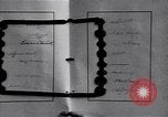 Standbild Vertrag von Versailles Unterzeichnung Paris Frankreich, 1919, aus Sekunde 32 historischem Filmmaterial Videoclip 65675035880