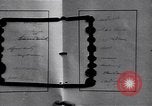 Standbild Vertrag von Versailles Unterzeichnung Paris Frankreich, 1919, aus Sekunde 35 historischem Filmmaterial Videoclip 65675035880