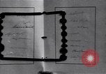 Standbild Vertrag von Versailles Unterzeichnung Paris Frankreich, 1919, aus Sekunde 36 historischem Filmmaterial Videoclip 65675035880