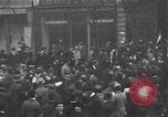 Image célébration le jour d'Armistice Paris France, 1918, de la seconde 11 séquences d'archives historiques vidéo 65675035883