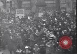 Image célébration le jour d'Armistice Paris France, 1918, de la seconde 38 séquences d'archives historiques vidéo 65675035883
