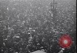 Image célébration le jour d'Armistice Paris France, 1918, de la seconde 60 séquences d'archives historiques vidéo 65675035883