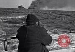 Image Sinking Ship Atlantic Ocean off New Jersey USA, 1942, de la seconde 32 séquences d'archives historiques vidéo 65675035891