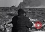 Image Sinking Ship Atlantic Ocean off New Jersey USA, 1942, de la seconde 33 séquences d'archives historiques vidéo 65675035891