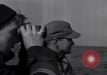 Standbild Küstenwache rettet Überlebende der torpedierten Schiff New Jersey United States USA, 1942, aus Sekunde 61 historischem Filmmaterial Videoclip 65675035893