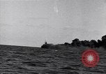 Standbild Untergang brennendes Schiff Atlantic Ocean off New Jersey USA, 1942, aus Sekunde 37 historischem Filmmaterial Videoclip 65675035894