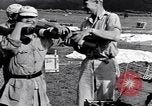 Standbild nationalistischen chinesischen Truppen unterstützt durch die Amerikaner China, 1944, aus Sekunde 57 historischem Filmmaterial Videoclip 65675035895
