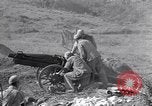 Standbild Kuomintang (KMT) gunners Feuer Feld Artillerie und mörser auf Japanisch China, 1944, aus Sekunde 16 historischem Filmmaterial Videoclip 65675035896