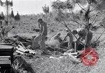 Standbild Kuomintang (KMT) gunners Feuer Feld Artillerie und mörser auf Japanisch China, 1944, aus Sekunde 42 historischem Filmmaterial Videoclip 65675035896