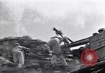 Immagine di KMT cinese di impegnare le truppe giapponesi a Teng-Chung nella provincia dello Yunnan Cina, 1944, secondo 13 filmato di repertorio 65675035897