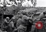 Immagine di KMT cinese di impegnare le truppe giapponesi a Teng-Chung nella provincia dello Yunnan Cina, 1944, secondo 49 filmato di repertorio 65675035897