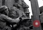 Immagine di KMT cinese di impegnare le truppe giapponesi a Teng-Chung nella provincia dello Yunnan Cina, 1944, secondo 58 filmato di repertorio 65675035897