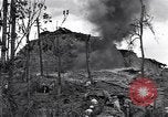 Standbild Chinesischen Nationalistischen Kuomintang (KMT) Kräfte Tengchong eingeben China, 1944, aus Sekunde 19 historischem Filmmaterial Videoclip 65675035898