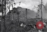 Standbild Chinesischen Nationalistischen Kuomintang (KMT) Kräfte Tengchong eingeben China, 1944, aus Sekunde 27 historischem Filmmaterial Videoclip 65675035898