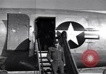 Immagine di US Air Force Officer Atene GRECIA, 1947, secondo 8 filmato di repertorio 65675035903