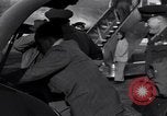 Immagine di US Air Force Officer Atene GRECIA, 1947, secondo 31 filmato di repertorio 65675035903