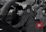 Immagine di US Air Force Officer Atene GRECIA, 1947, secondo 32 filmato di repertorio 65675035903