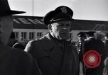 Immagine di US Air Force Officer Atene GRECIA, 1947, secondo 35 filmato di repertorio 65675035903