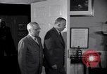Standbild Präsident Truman und Gen George Marshall C Washington DC USA, 1947, aus Sekunde 8 historischem Filmmaterial Videoclip 65675035905