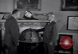 Standbild Präsident Truman und Gen George Marshall C Washington DC USA, 1947, aus Sekunde 23 historischem Filmmaterial Videoclip 65675035905