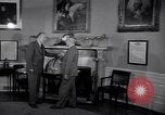 Standbild Präsident Truman und Gen George Marshall C Washington DC USA, 1947, aus Sekunde 55 historischem Filmmaterial Videoclip 65675035905